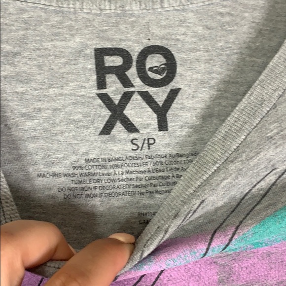 ROXY || Grey Tee - Picture 2 of 3